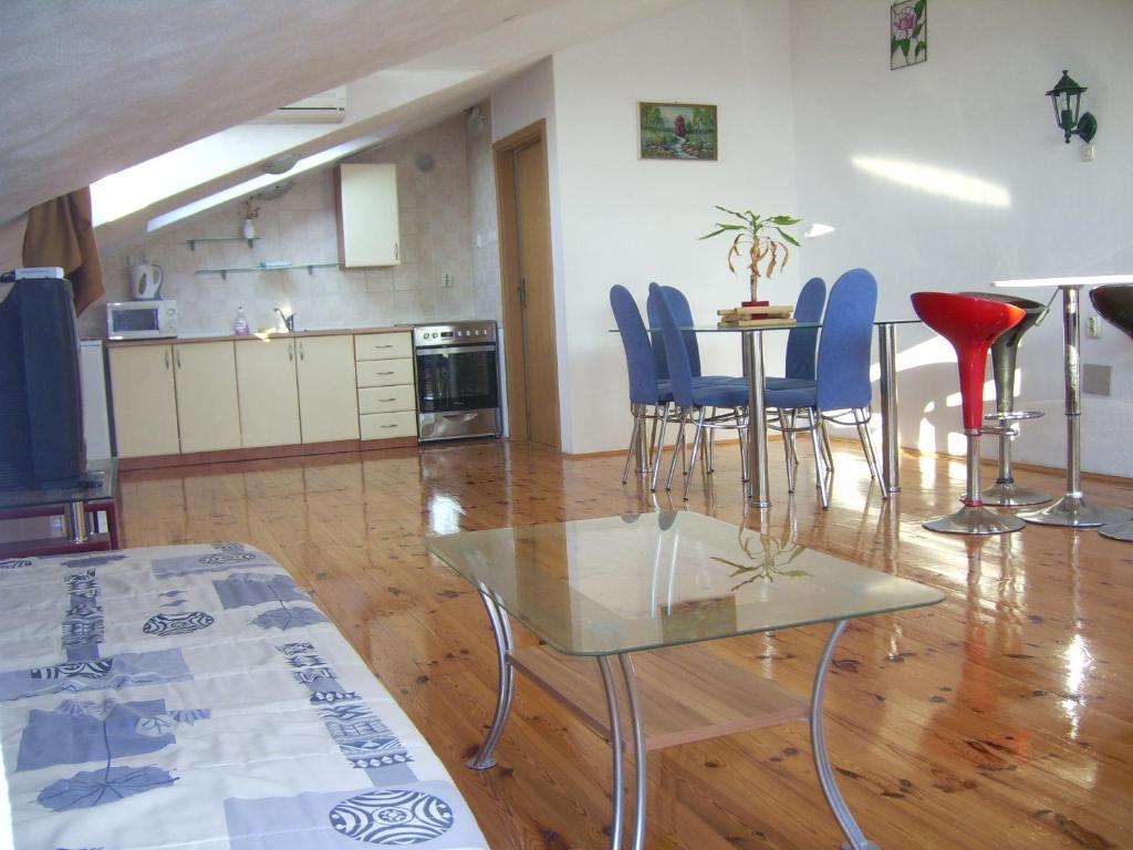 Apartments Villa More Makarska Zimmer foto