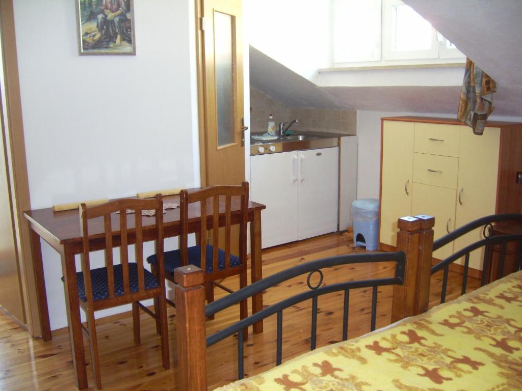 Apartments Villa More Makarska Zimmer foto